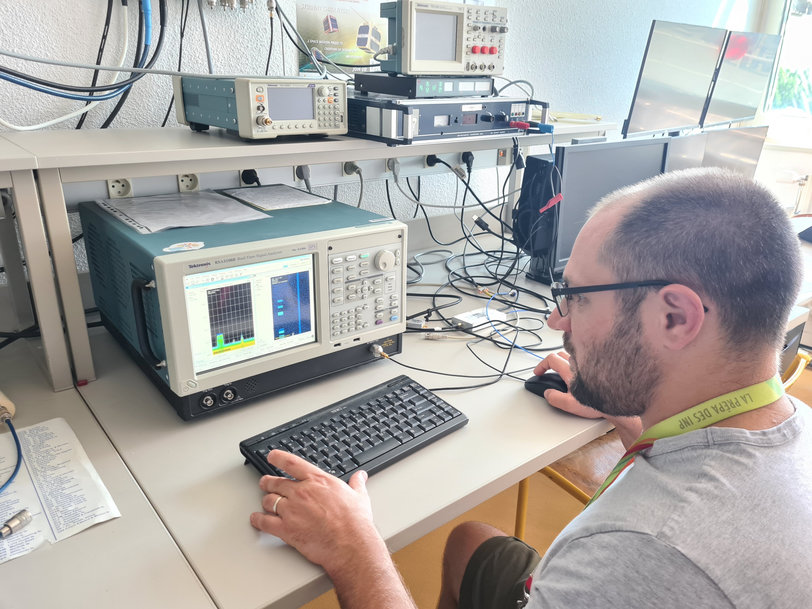 L'ENSEIRB-MATMECA de l’INP de Bordeaux teste les communications spatiales grâce à un analyseur de spectre Tektronix
